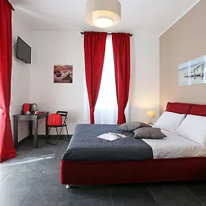https://la-terrazza-sul-colosseo.it-romehotels.com